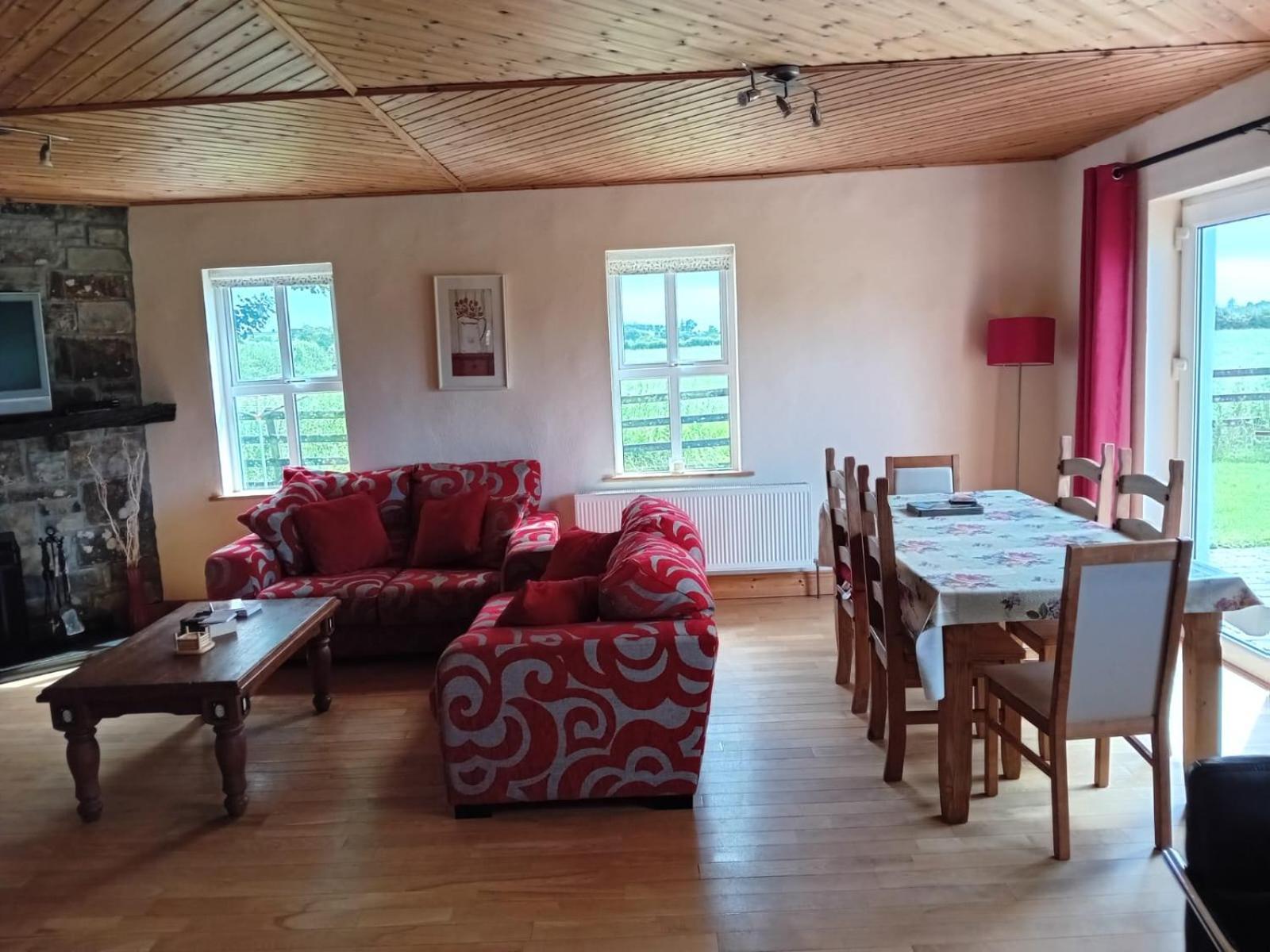 Katy Kellys Countryside Self Catering Cottage Roscommon Exterior photo