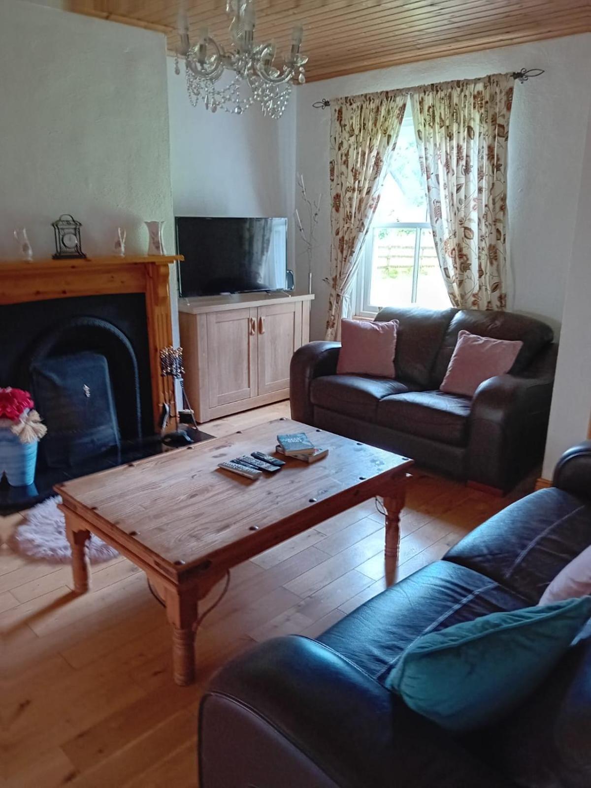 Katy Kellys Countryside Self Catering Cottage Roscommon Exterior photo